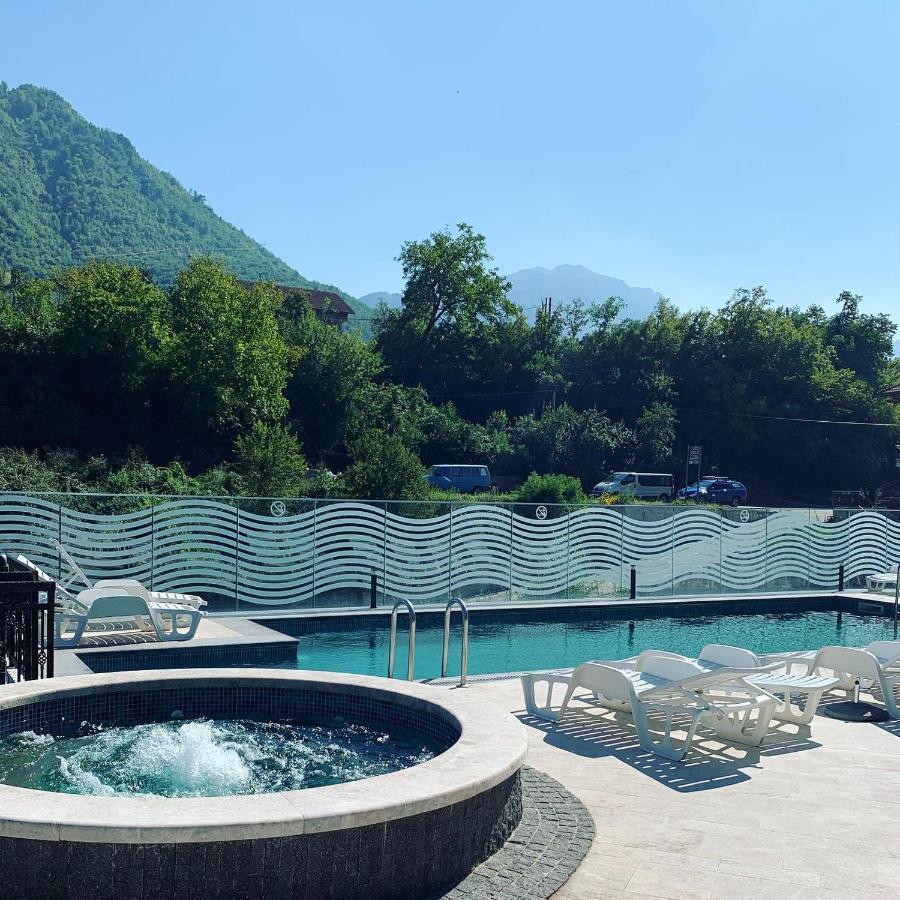 Hotel Novalic คอนยิค ภายนอก รูปภาพ
