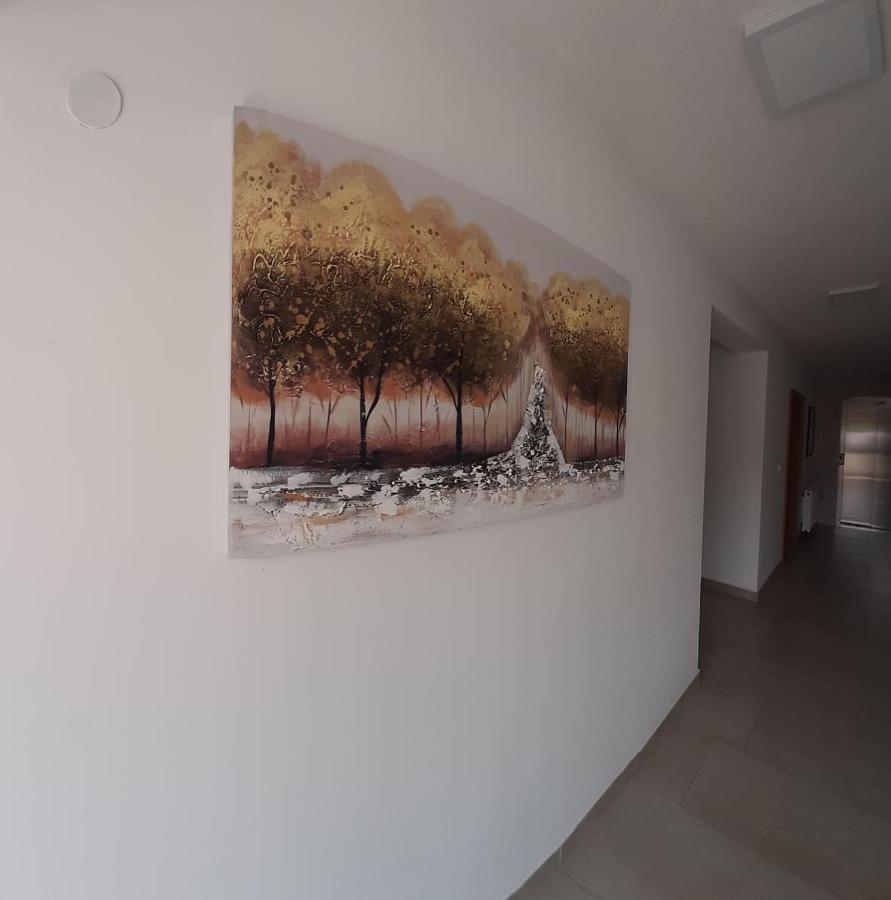 Hotel Novalic คอนยิค ภายนอก รูปภาพ