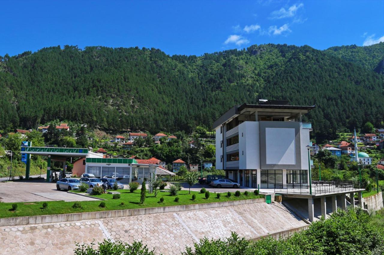 Hotel Novalic คอนยิค ภายนอก รูปภาพ