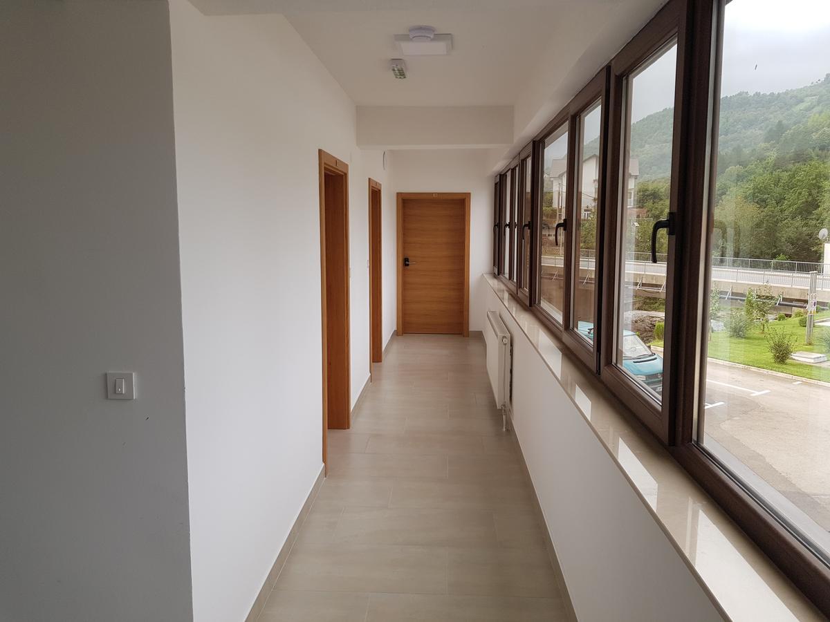 Hotel Novalic คอนยิค ภายนอก รูปภาพ
