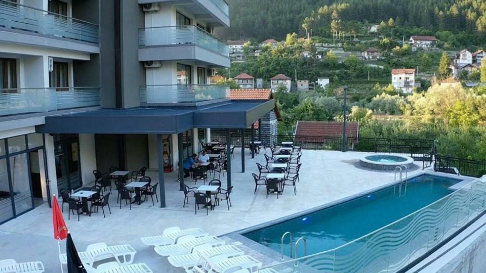 Hotel Novalic คอนยิค ภายนอก รูปภาพ