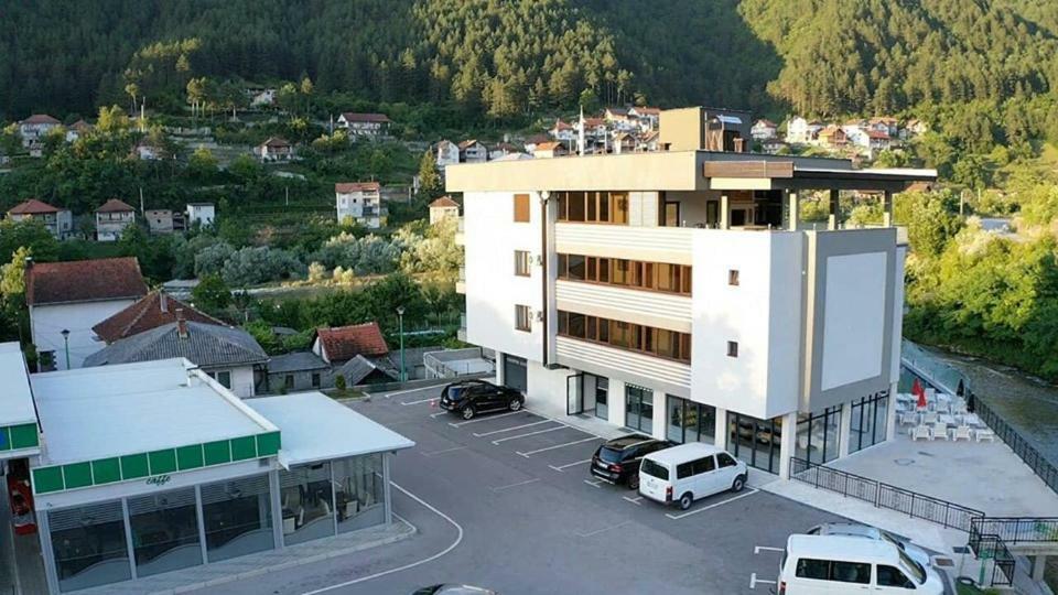 Hotel Novalic คอนยิค ภายนอก รูปภาพ